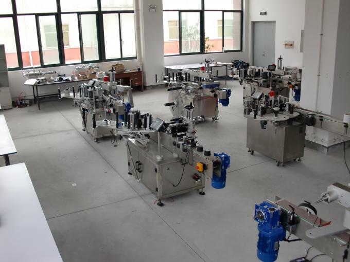 Makinë etiketimi me afishe të dyfishtë me shpejtësi të lartë vaj hidraulik