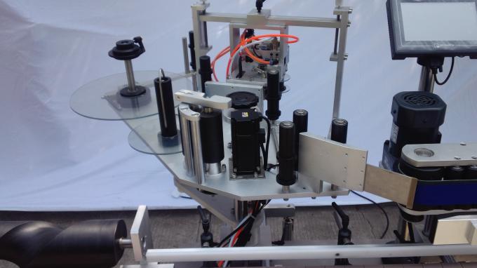 Makinë etiketimi me etiketë plastike për anët dyshe ose anësore të vetme 220V 1.5HP 50 / 60HZ