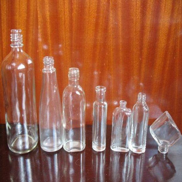 Shpejtësi e lartë Çmimi më i mirë SUS304 Economy Makinë automatike për etiketimin e shishkës me ngjitës automatik