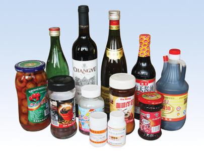 Makinë e personalizuar për aplikimin e etiketave automatike për shishe të pastër vertikale të rrumbullakët