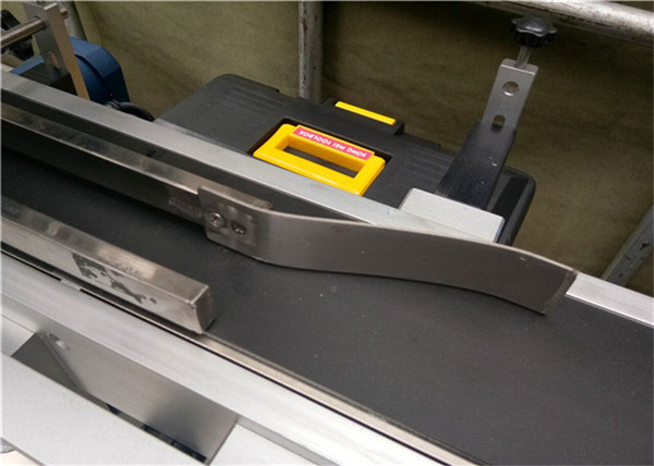 CE Top Machine Etiketimi për Pije / Pije / Daily Kimike / Mjekësia