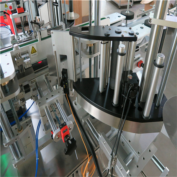 Makinë për etiketimin e ngjitësit të shisheve kozmetike shampo 30-100 mm Gjatësia e kontejnerit