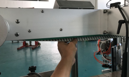 mekanizëm up-press shishe të sipërme makinë automatike etiketuese e shisheve me certifikatë CE