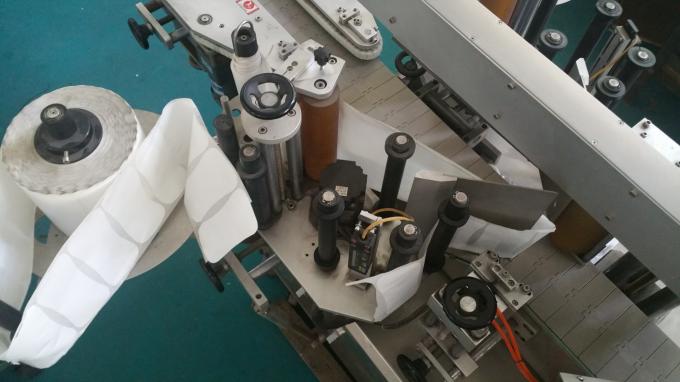 25kg Jar Sheshi Shishe Shishe ngjitës Makinë Aplikuesi, Makinë Etiketimi me Shishe Ushqyese Shpejtësia e Qëndrueshme