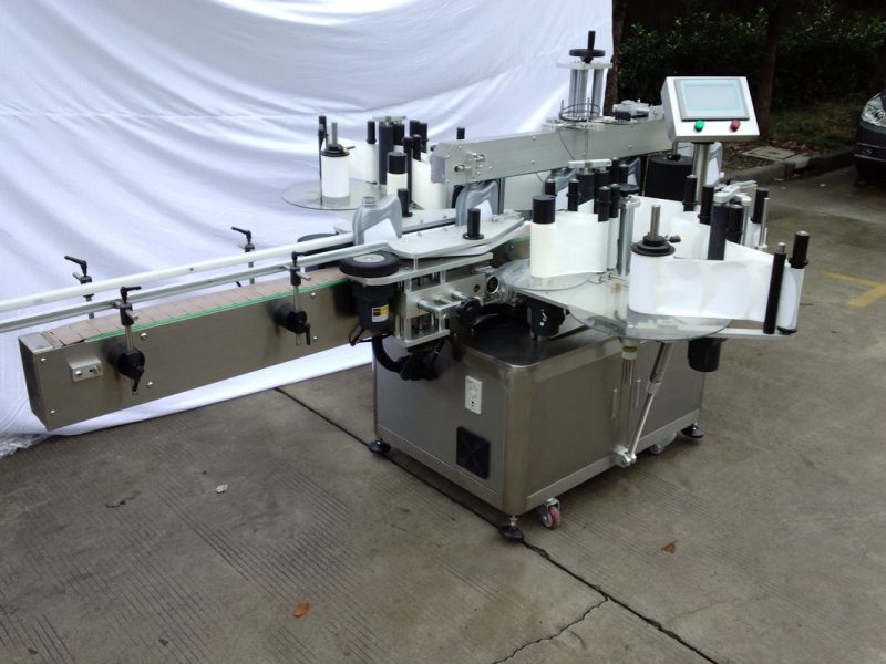 Makinë automatike etiketimi të personalizuar në Kinë / Pajisje etiketimi për ngjitëse vetë ngjitëse furnizues