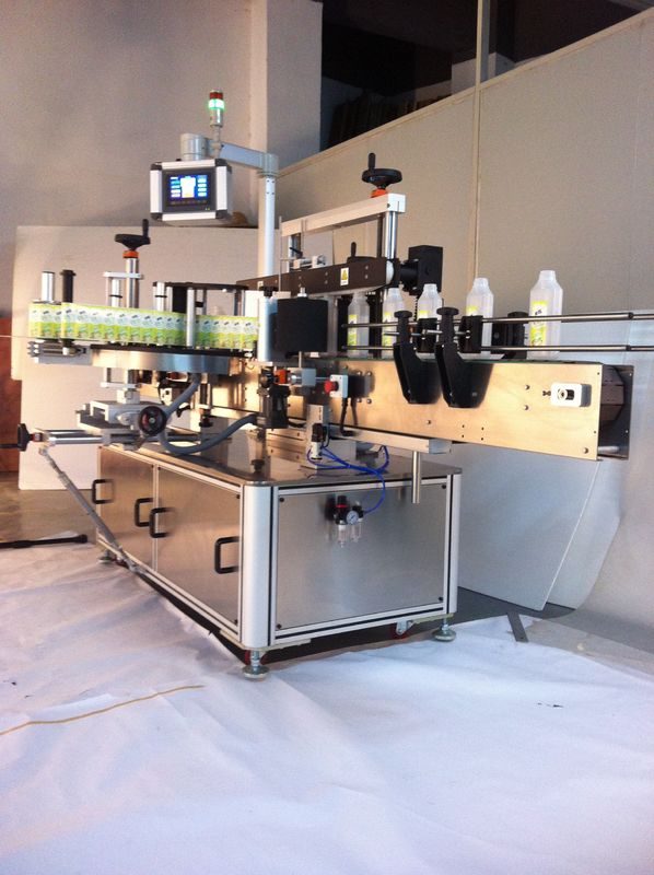 Kinë Pije Etiketimi i ngjitëseve në të dy anët Makinë shishe katrore furnizues