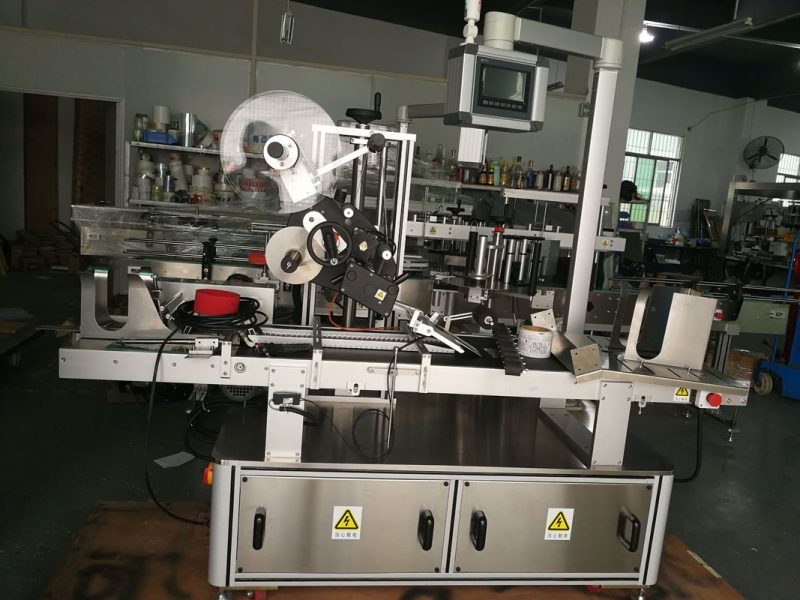 China Paging Top Machine Etiketimi Për Qese Plastike / Paketuar Kartoni / Qese Maskë furnizuesi